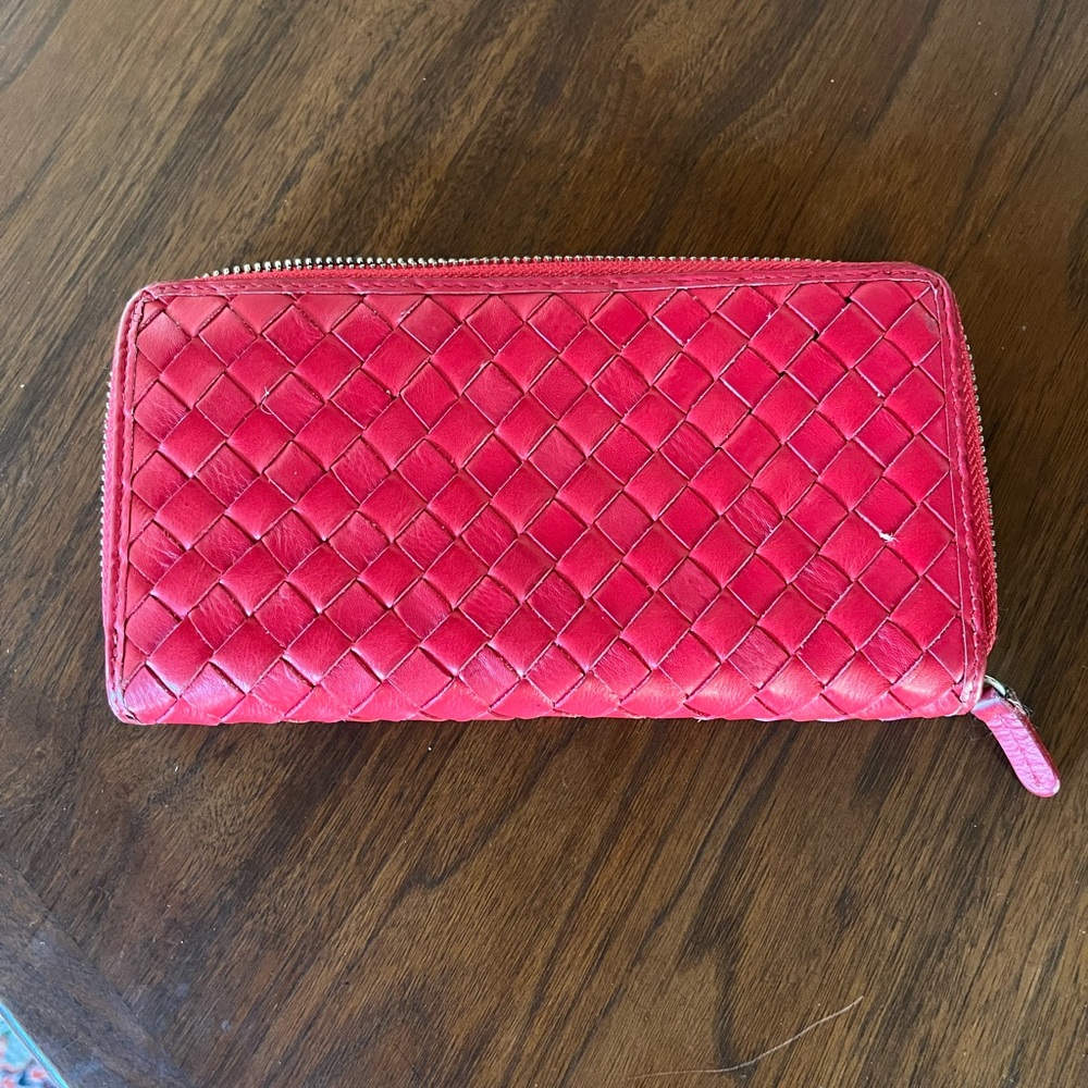 Barney’s New York Red Leather Woven Zip Around Wallet VGUC